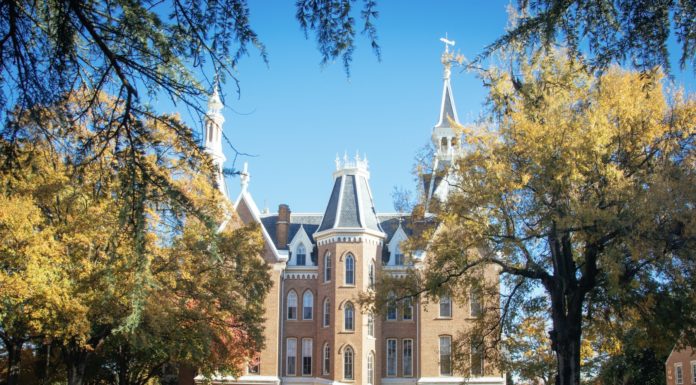 Nursing Student Earns Scholarship from Magazine