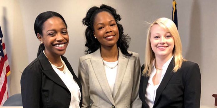 Mercer Law Reaches the Semi-Finals in National Mock Trial Competition