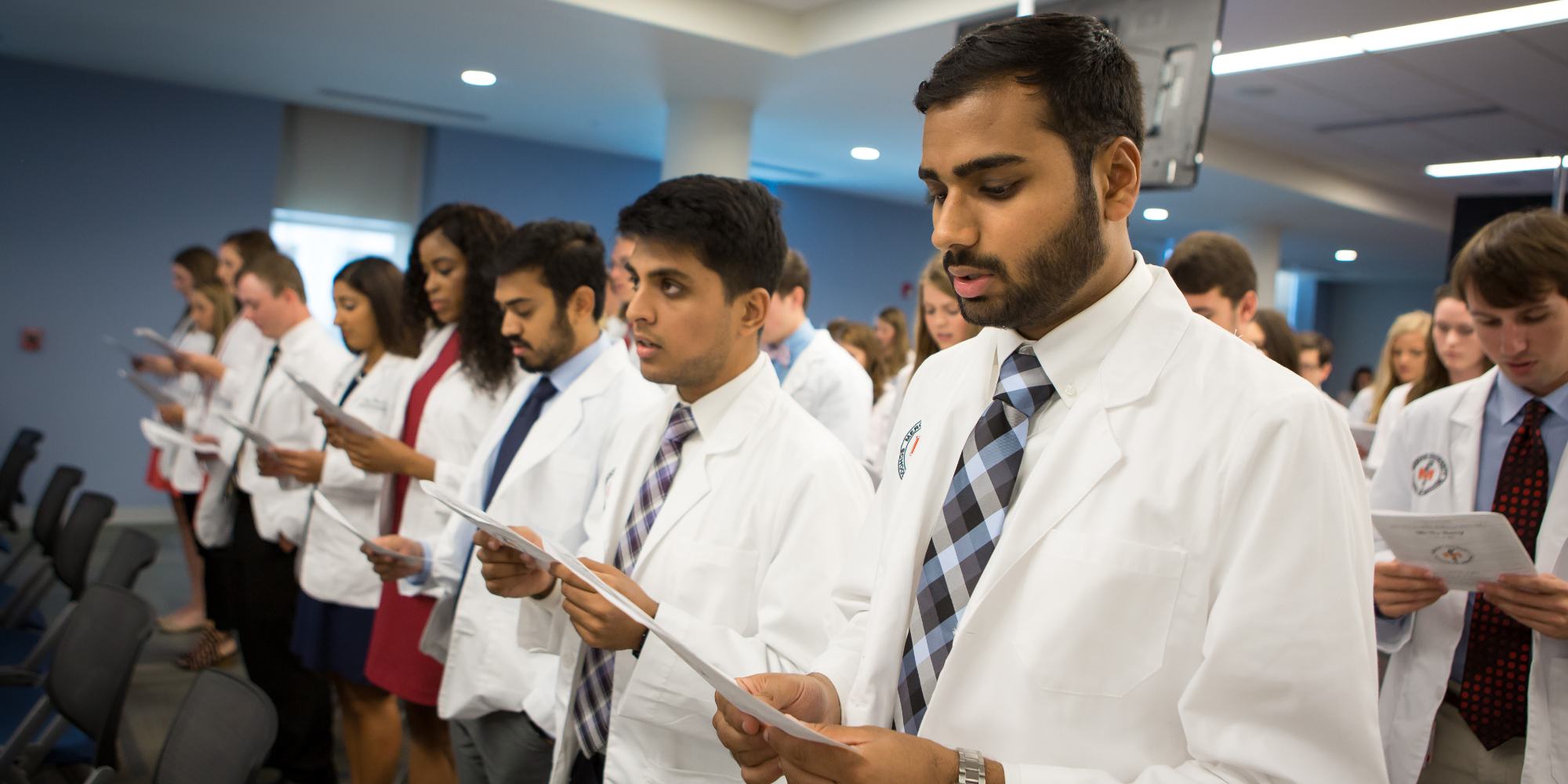 School of Medicine to Hold White Coat Ceremony in Savannah - The Den
