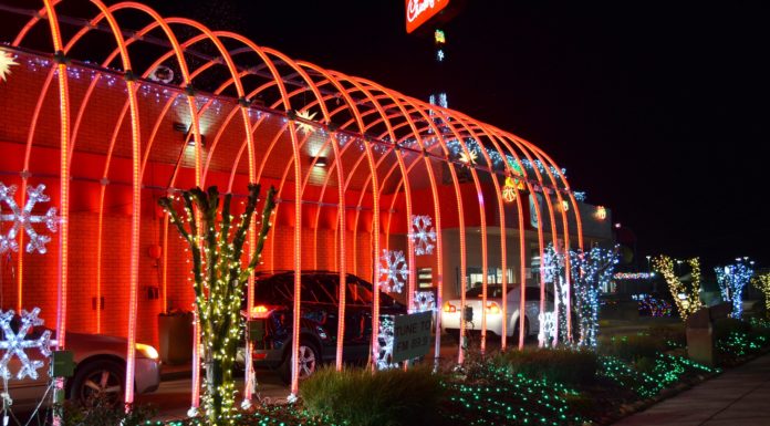 Mercer teams with Chick-fil-A for holiday light show competition The annual Christmas light show at Chick-fil-A on Tom Hill Sr. Blvd. in Macon features programming designs by Bibb County high school and Mercer students.