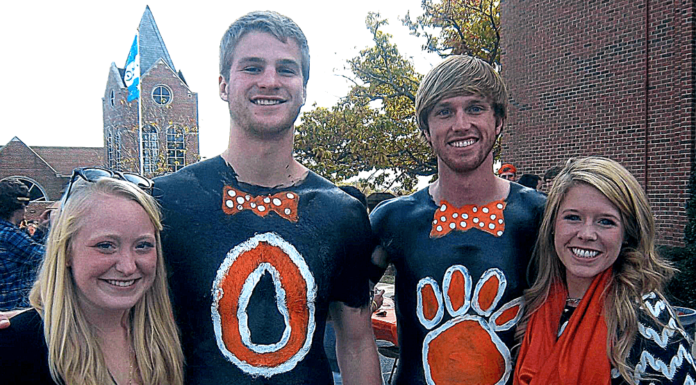 Mercer Memories: Stephen Bradshaw, CLA ’12, BUSA ’14 From left, Ali Wright Cooper, Zach Meyer and Stephen and Morgann Bradshaw are pictured at Homecoming in 2014.