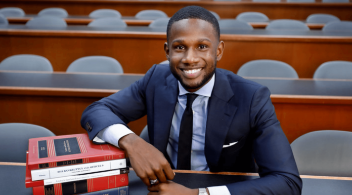 Mercer Law School First-Year Student Ja’Lon Smith Receives Inaugural Judge Clyde Reese Book Award