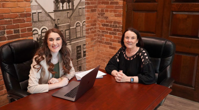 Mercer Law Alumni Profile: DeAlvah “Dee” H. Simms ’88 Mercer Law School Dee Simms and Elizza Guta