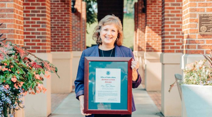 Classroom Spotlight: Mercer students work with Homeland Security on web projects