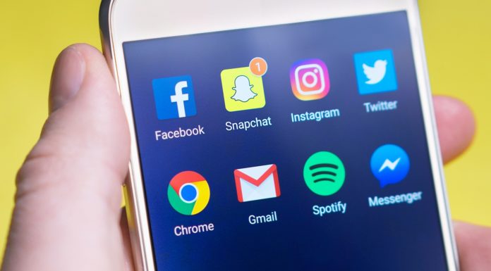 5 ways to leverage word-of-mouth marketing during the COVID-19 pandemic social media apps on a cellphone