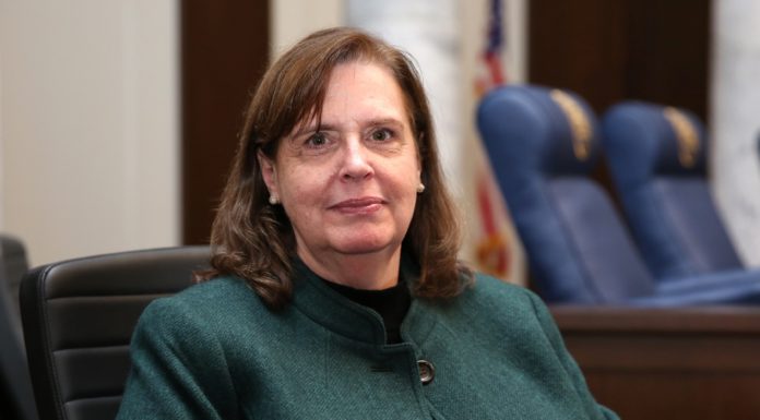 Unexpected journey leads Mercer Law grad to Supreme Court of Georgia Tee Barnes