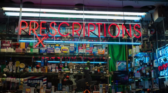 Many rural Ga. pharmacists incorrectly require prescription for overdose drug, study finds Prescriptions sign