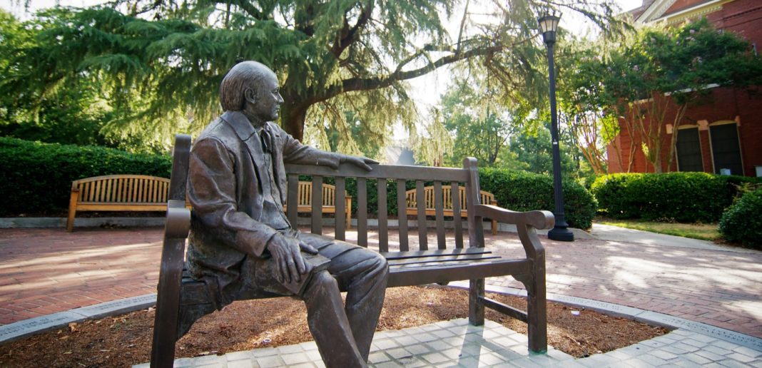 Jesse Mercer statue