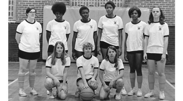 Mercer women’s basketball celebrates 50 years of competition Black and white photo of the 1970-70 Mercer women's basketball team