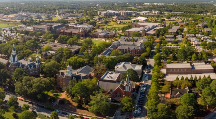 I’m struggling in college. Is it OK to go part time? | Ask Kelly Aerial photo of Mercer's Macon campus