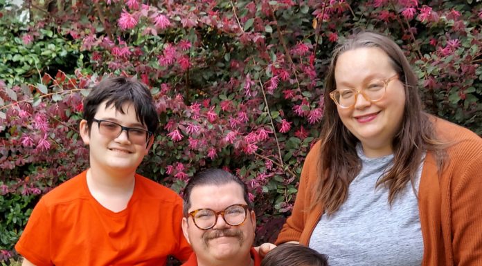Mercer alumnus brings ‘edu-tainment’ to his online classroom Mercer alumnus Brandon Hinson is shown with his wife, Lane, and children Jackson and Lennox.