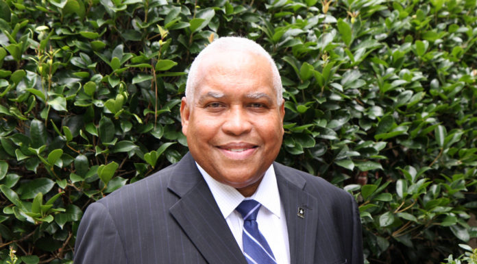 Scott Mahone is committed to student success | Worker Bears Scott Mahone