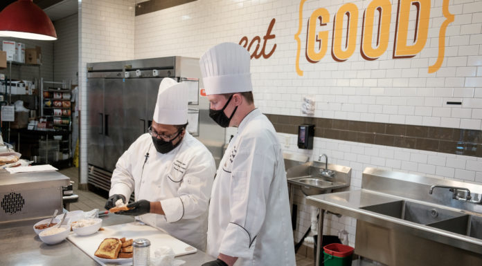 Wake up early, happy with stuffed French toast | Cooking in the Cave