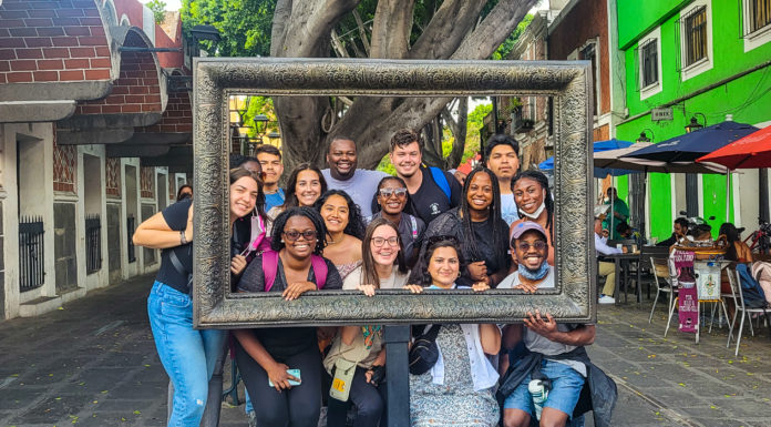 Mercer students teach, learn language skills while immersed in Mexican culture Mercer students are pictured in the arts district in Puebla City.