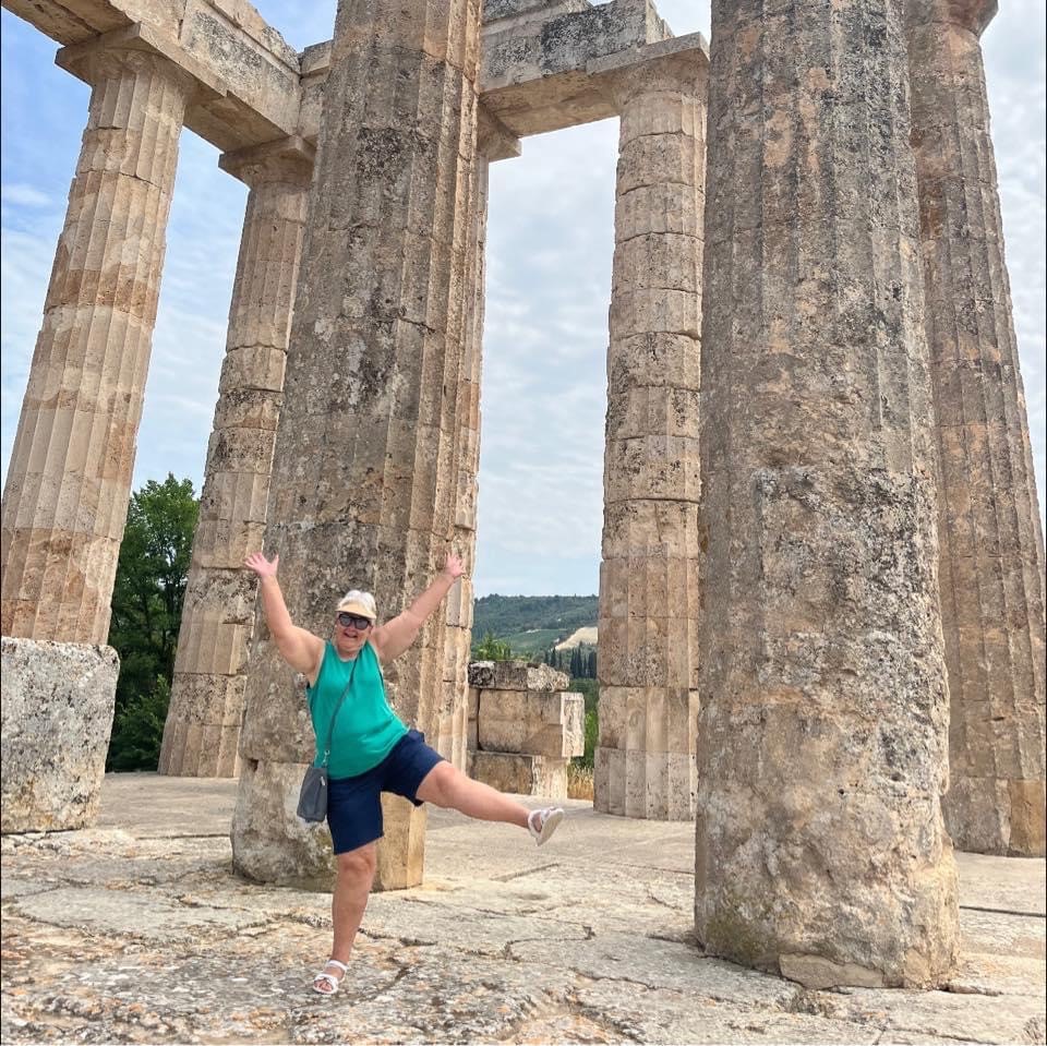Charlene Wood, apprenante tout au long de la vie, à Nemea en Grèce cet été.