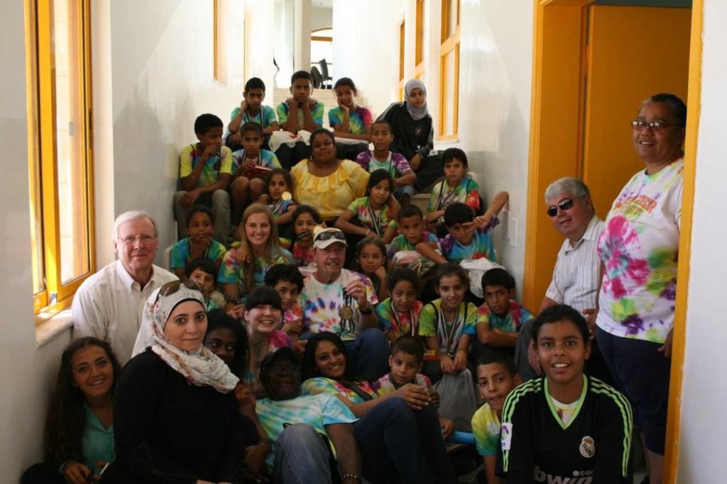Dr. Hani Khoury with Mercer students in Jordan in 2013.