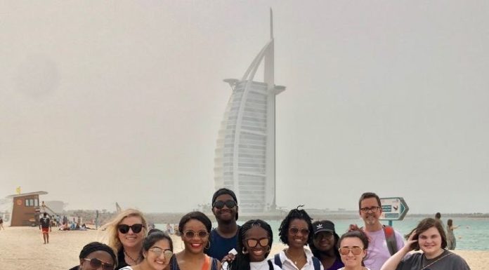 Global experiences lead alumni to careers in international affairs, education Alumna Hoor Qureshi (third from left) and other Mercerians are pictured during a Mercer-led trip to Dubai.