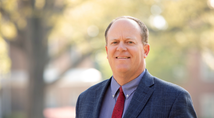 Dr. Will Jordan to receive Joe and Jean Hendricks Excellence in Teaching Award headshot of dr. will jordan