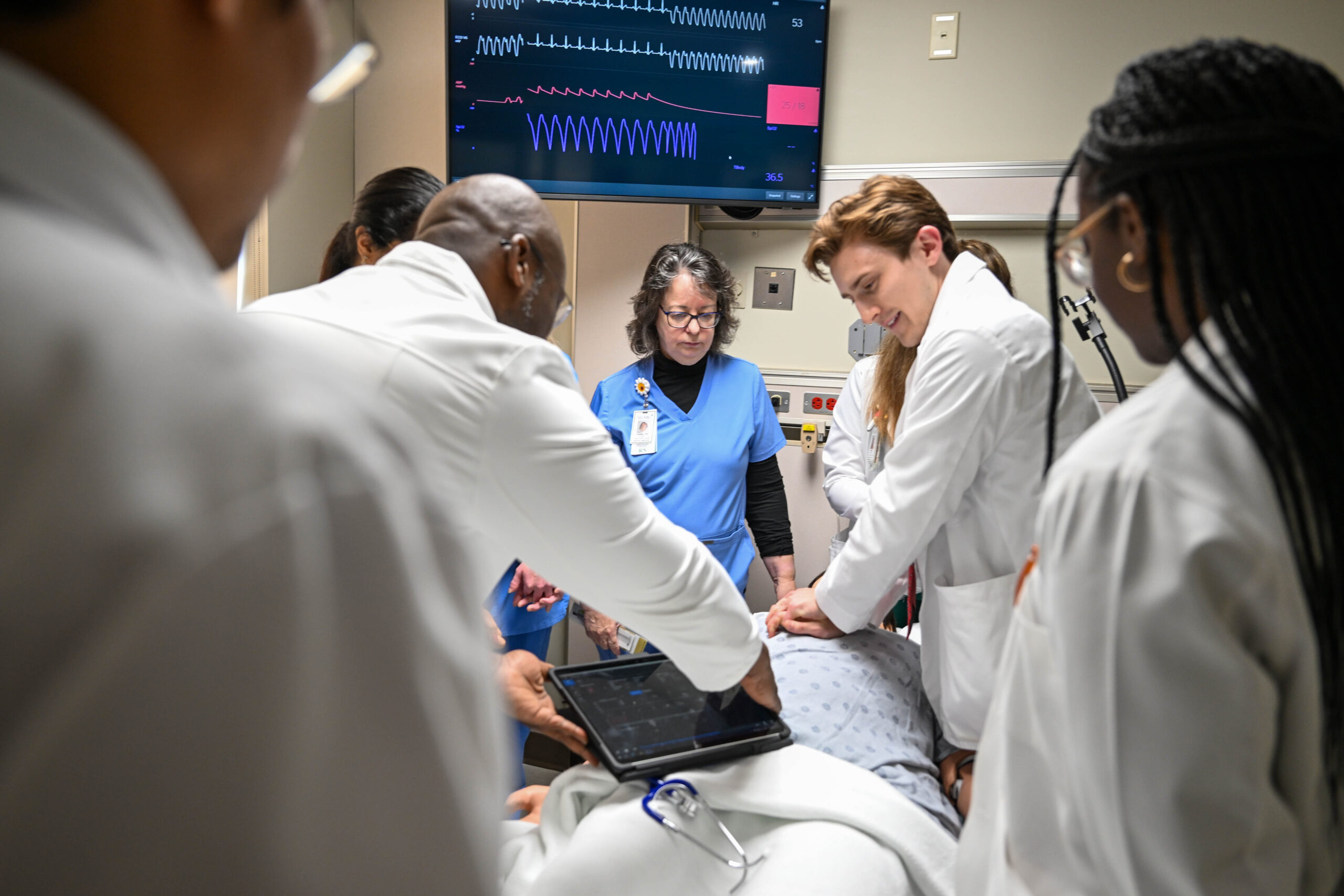 SGMC Health Staff demonstration in  simulation lab