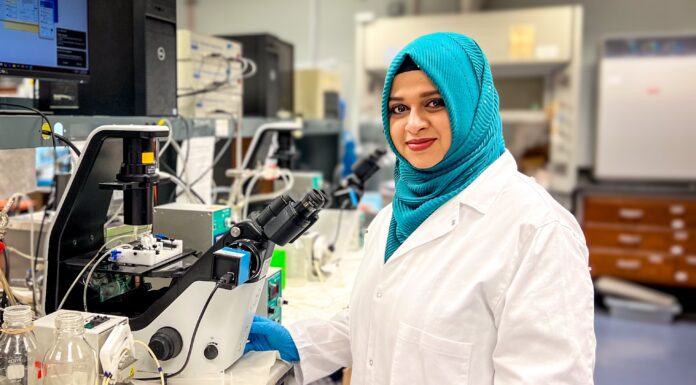 Bangladeshi researcher begins fellowship at Mercer through Fulbright program Dr. Nazia Hoque in the pharmacy lab