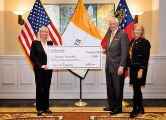 Mercer receives $25,000 grant from Gulfstream Aerospace to support School of Engineering Three people stand holding a large $125,000 check from Gulfstream to Mercer University’s School of Engineering.