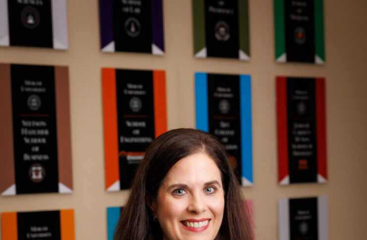 Dr. Lisa Lundquist