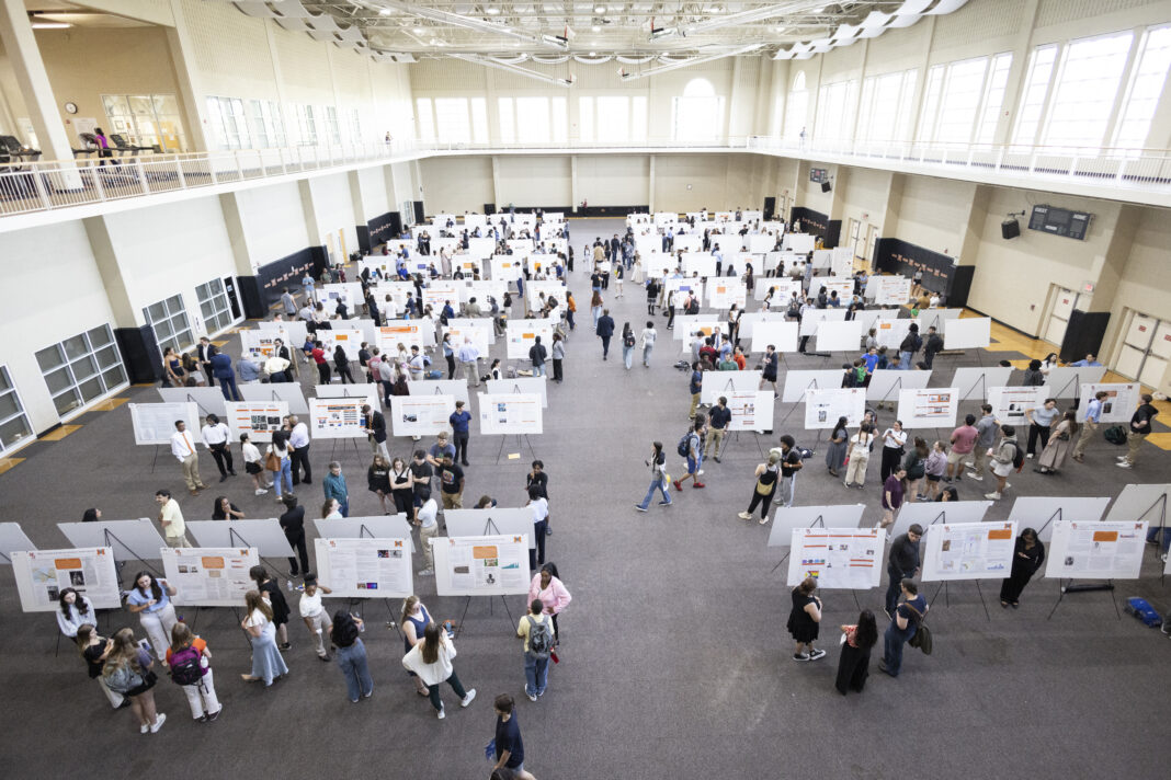 2025_BearDayPosters_180